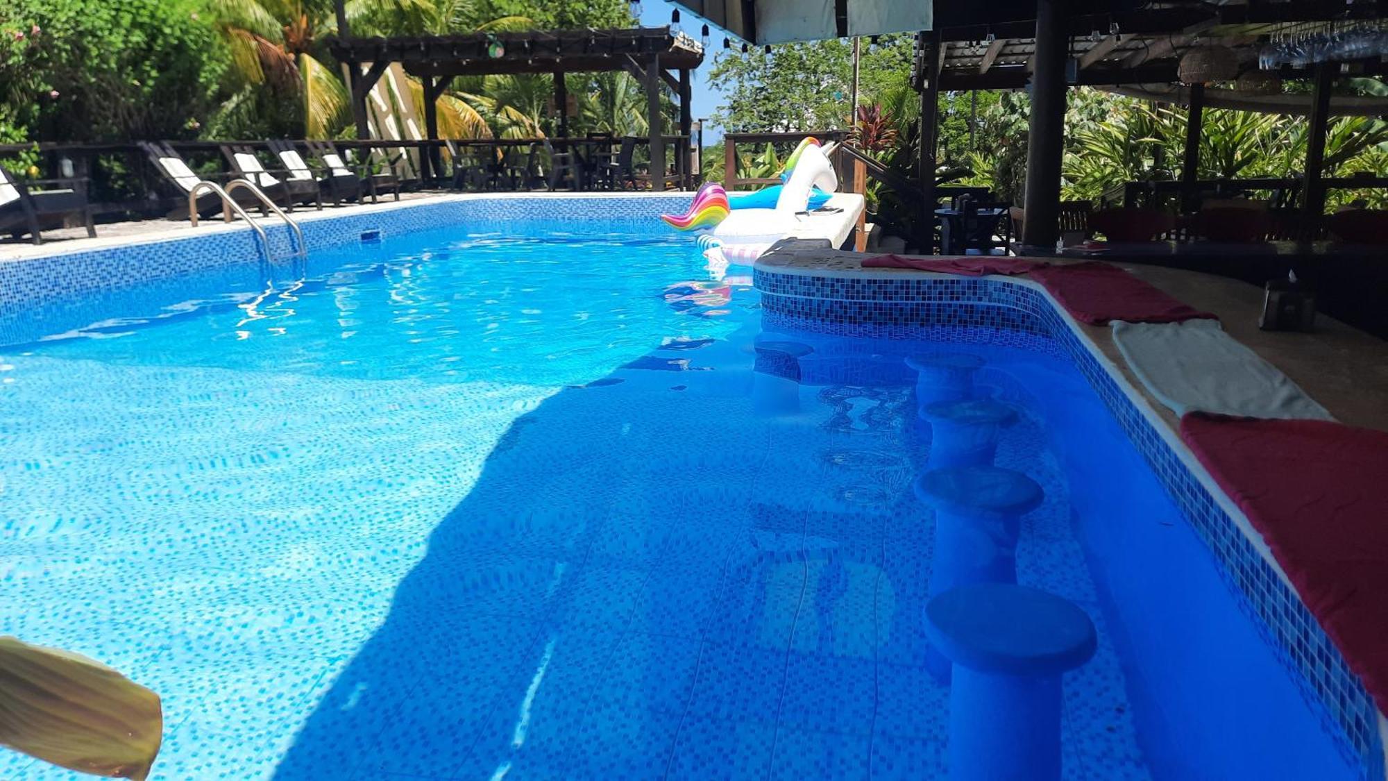Guava Grove Resort & Villas Sandy Bay Luaran gambar
