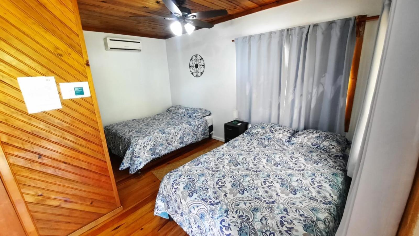 Guava Grove Resort & Villas Sandy Bay Bilik gambar